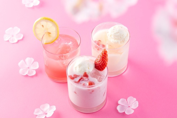 「お花見カクテル」梅酒・果実酒専門店シュガーマーケットで、いちごリキュール×バニラアイス×ミルク | 写真