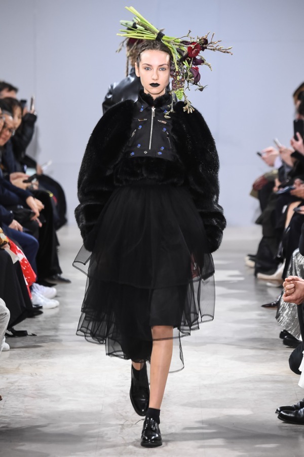 ノワール ケイ ニノミヤ(noir kei ninomiya) 2018-19年秋冬ウィメンズコレクション  - 写真20