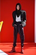 アンドレアス・クロンターラー フォー ヴィヴィアン・ウエストウッド 2018年秋冬コレクション｜写真7