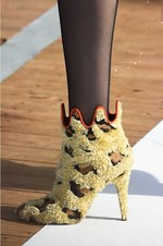 アンドレアス・クロンターラー フォー ヴィヴィアン・ウエストウッド 2018年秋冬コレクション｜写真37