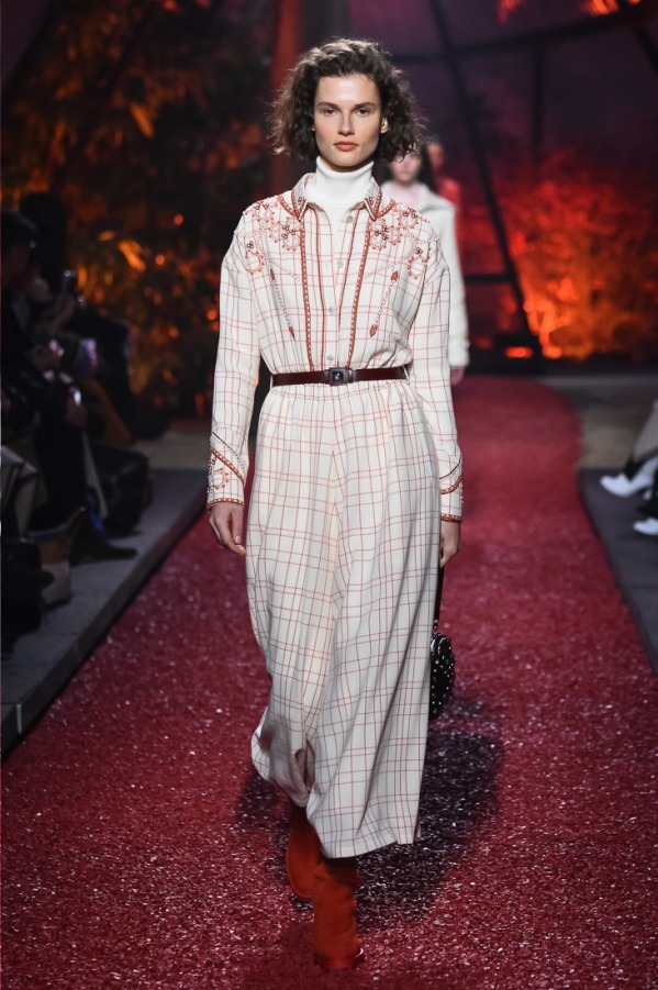 エルメス(HERMÈS) 2018-19年秋冬ウィメンズコレクション シルエット - 写真26