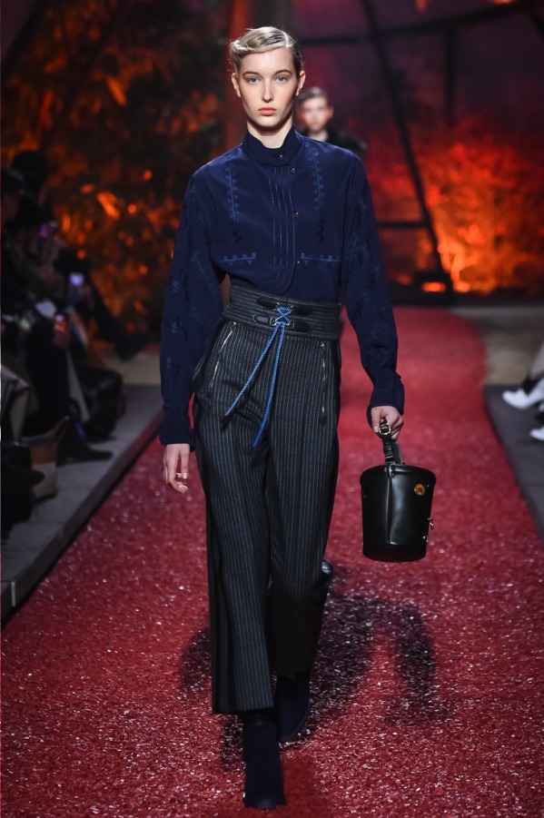 エルメス(HERMÈS) 2018-19年秋冬ウィメンズコレクション シルエット - 写真33