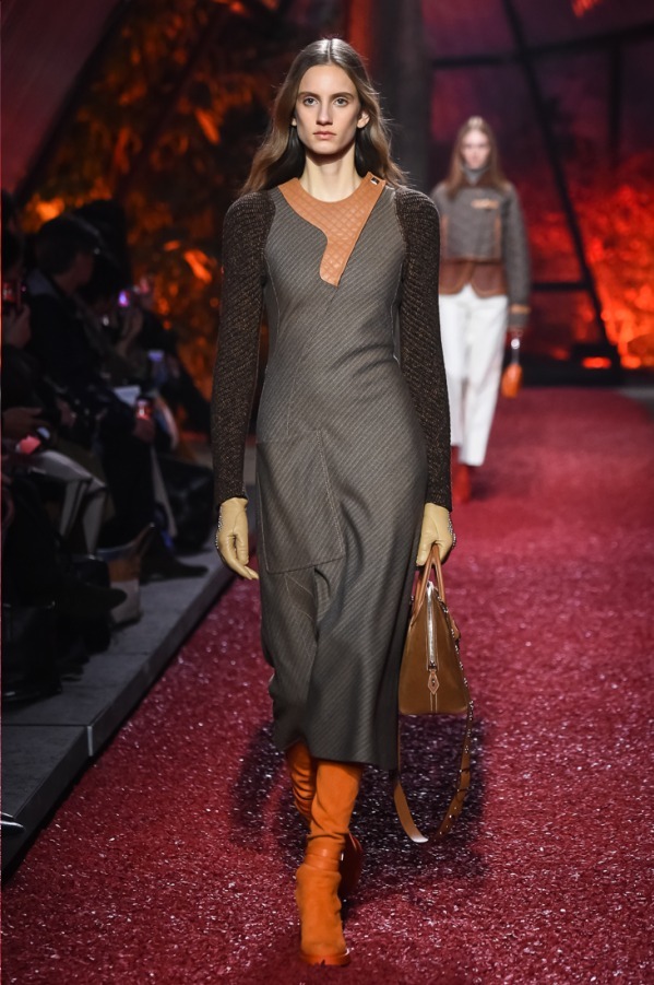 エルメス(HERMÈS) 2018-19年秋冬ウィメンズコレクション シルエット - 写真37