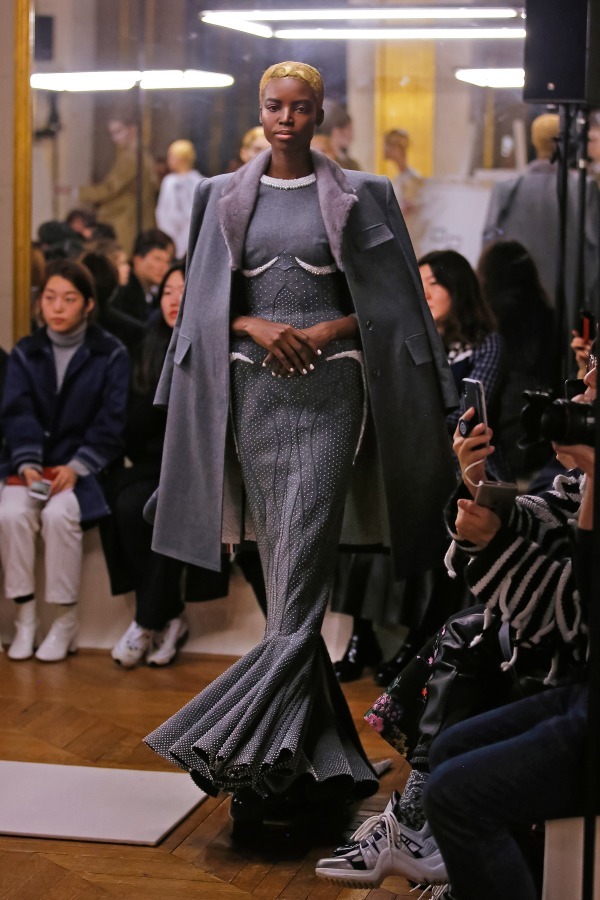 トム ブラウン(THOM BROWNE) 2018-19年秋冬ウィメンズコレクション  - 写真21