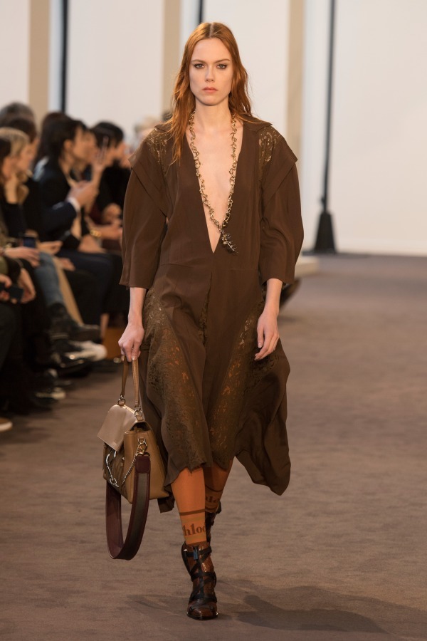 クロエ(Chloé) 2018-19年秋冬ウィメンズコレクション  - 写真13