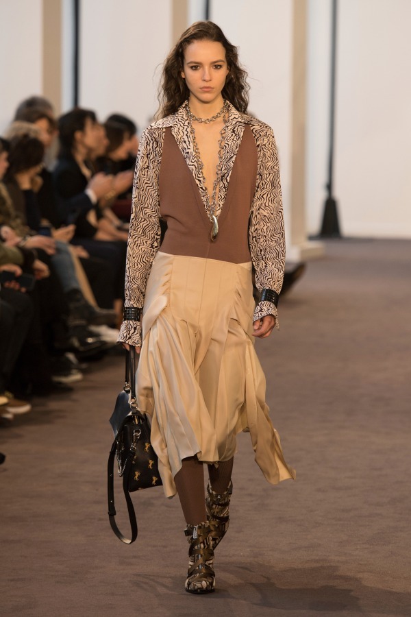 クロエ(Chloé) 2018-19年秋冬ウィメンズコレクション  - 写真29