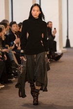 クロエ 2018-19年秋冬コレクション - 伝統は未来へ向けどのように受け継がれるべきなのか｜写真21