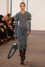 クロエ 2018-19年秋冬コレクション - 伝統は未来へ向けどのように受け継がれるべきなのか｜写真46