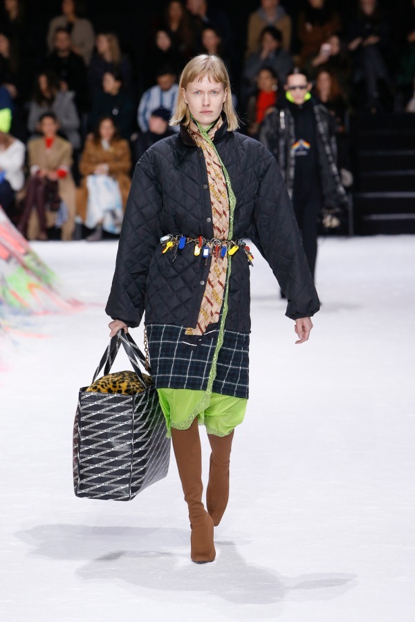 バレンシアガ(BALENCIAGA) 2018年冬ウィメンズ&メンズコレクション  - 写真50