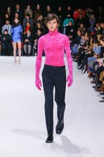 バレンシアガ ウィンター 18 コレクション - レイヤードに限界はない｜写真6