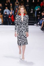 バレンシアガ ウィンター 18 コレクション - レイヤードに限界はない｜写真11