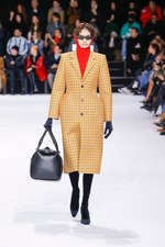 バレンシアガ ウィンター 18 コレクション - レイヤードに限界はない｜写真32