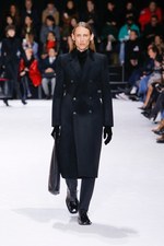 バレンシアガ ウィンター 18 コレクション - レイヤードに限界はない｜写真37