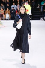 バレンシアガ ウィンター 18 コレクション - レイヤードに限界はない｜写真44