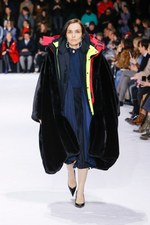 バレンシアガ ウィンター 18 コレクション - レイヤードに限界はない｜写真74