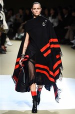 アレキサンダー・マックイーン 2018年秋冬コレクション - 視点を変えて真の女性に迫る｜写真18