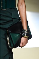 アレキサンダー・マックイーン 2018年秋冬コレクション - 視点を変えて真の女性に迫る｜写真33