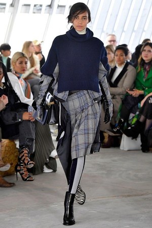 サカイ(sacai) 2018-19年秋冬コレクション - 異なる要素の掛け合いから