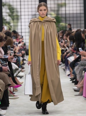 ヴァレンティノ 2018年秋冬ウィメンズコレクション - 女性の心に刻まれたロマンティシズム｜写真13