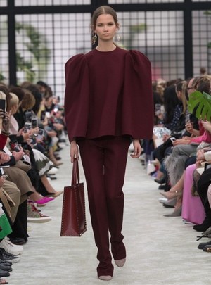 ヴァレンティノ 2018年秋冬ウィメンズコレクション - 女性の心に刻まれたロマンティシズム｜写真35