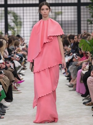 ヴァレンティノ 2018年秋冬ウィメンズコレクション - 女性の心に刻まれたロマンティシズム｜写真45