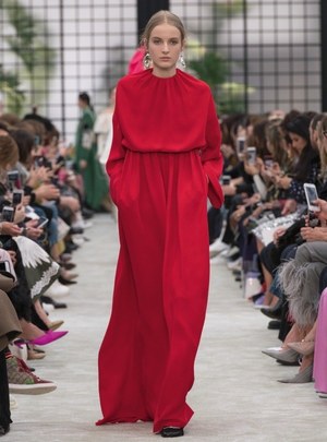 ヴァレンティノ 2018年秋冬ウィメンズコレクション - 女性の心に刻まれたロマンティシズム｜写真46