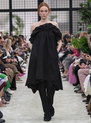 ヴァレンティノ 2018年秋冬ウィメンズコレクション - 女性の心に刻まれたロマンティシズム｜写真67