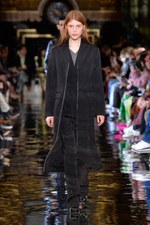ステラ マッカートニー 2018-19年秋冬コレクション - 改めて見つめ直す自分の長所とは｜写真9