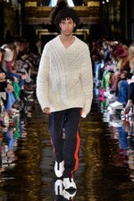 ステラ マッカートニー 2018-19年秋冬コレクション - 改めて見つめ直す自分の長所とは｜写真15