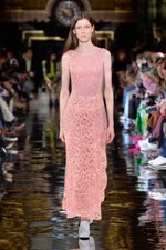 ステラ マッカートニー 2018-19年秋冬コレクション - 改めて見つめ直す自分の長所とは｜写真18