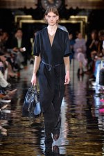 ステラ マッカートニー 2018-19年秋冬コレクション - 改めて見つめ直す自分の長所とは｜写真19