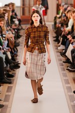 カルヴェン 2018-19年秋冬コレクション - 不協和音が生むドラマティックなサウンド｜写真26