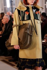 カルヴェン 2018-19年秋冬コレクション - 不協和音が生むドラマティックなサウンド｜写真43