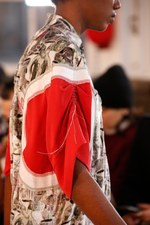 カルヴェン 2018-19年秋冬コレクション - 不協和音が生むドラマティックなサウンド｜写真71