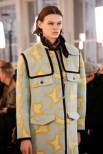 カルヴェン 2018-19年秋冬コレクション - 不協和音が生むドラマティックなサウンド｜写真80