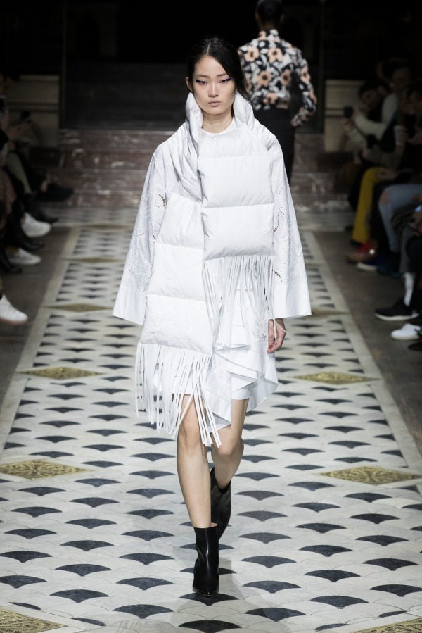 クリスチャン ワイナンツ(christian wijnants) 2018-19年秋冬ウィメンズコレクション シルエット - 写真5