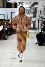 ミュウミュウ 2018-19年秋冬コレクション - 50年代後半から女性たちは強くなった｜写真20