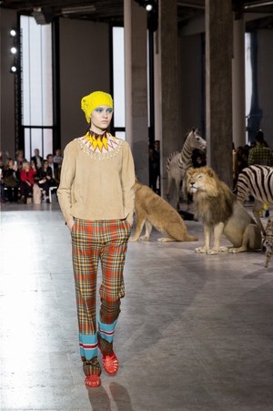 ジュンコ シマダ(JUNKO SHIMADA) 2018-19年秋冬ウィメンズコレクション  - 写真10