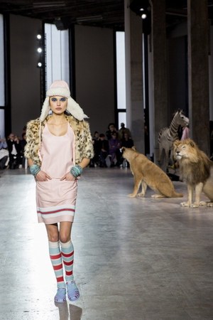 ジュンコ シマダ(JUNKO SHIMADA) 2018-19年秋冬ウィメンズコレクション  - 写真16