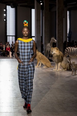 ジュンコ シマダ(JUNKO SHIMADA) 2018-19年秋冬ウィメンズコレクション  - 写真23