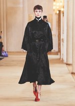 ニナ リッチ 2018-19年秋冬コレクション - ベーシックも視点を変えればアグレッシブに｜写真8