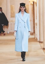 ニナ リッチ 2018-19年秋冬コレクション - ベーシックも視点を変えればアグレッシブに｜写真9