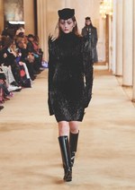 ニナ リッチ 2018-19年秋冬コレクション - ベーシックも視点を変えればアグレッシブに｜写真12