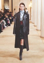 ニナ リッチ 2018-19年秋冬コレクション - ベーシックも視点を変えればアグレッシブに｜写真19