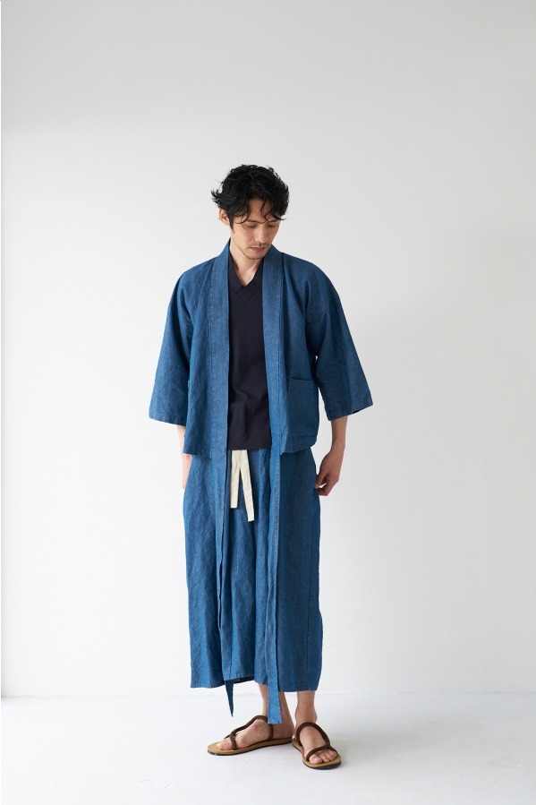 トローヴの和装ライン「和ROBE」春の新作 - コットンリネンデニムの半纏＆スカート型袴 | 写真