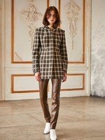 アキラナカ 2018-19年秋冬コレクション - エレガンスの中に見出す女性たちのリアル｜写真1