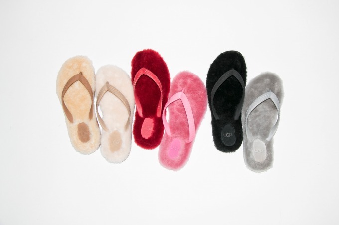 UGG人気サンダル「フラッフィー」限定復活