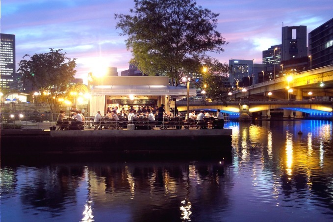 おつまみ｜大阪・中之島公園に期間限定グリル＆ビアガーデン、緑豊かな川沿いでチーズサムギョプサル楽しむ