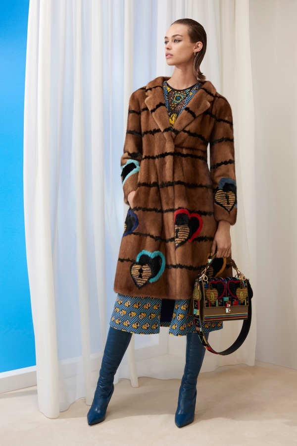 フェンディ(FENDI) 2018年プレフォールウィメンズコレクション  - 写真27