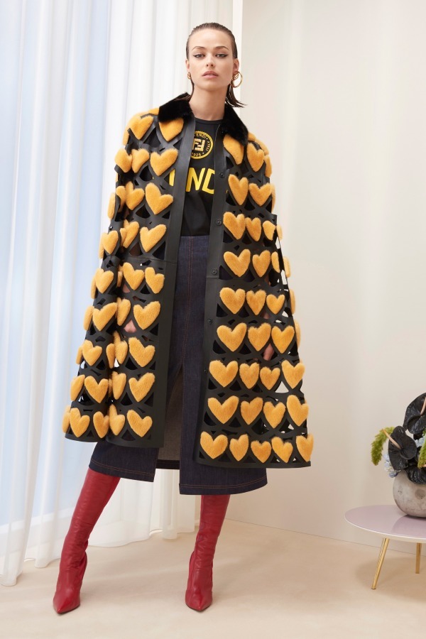 フェンディ 2018年プレフォール<span>コレクション</span> - 写真33